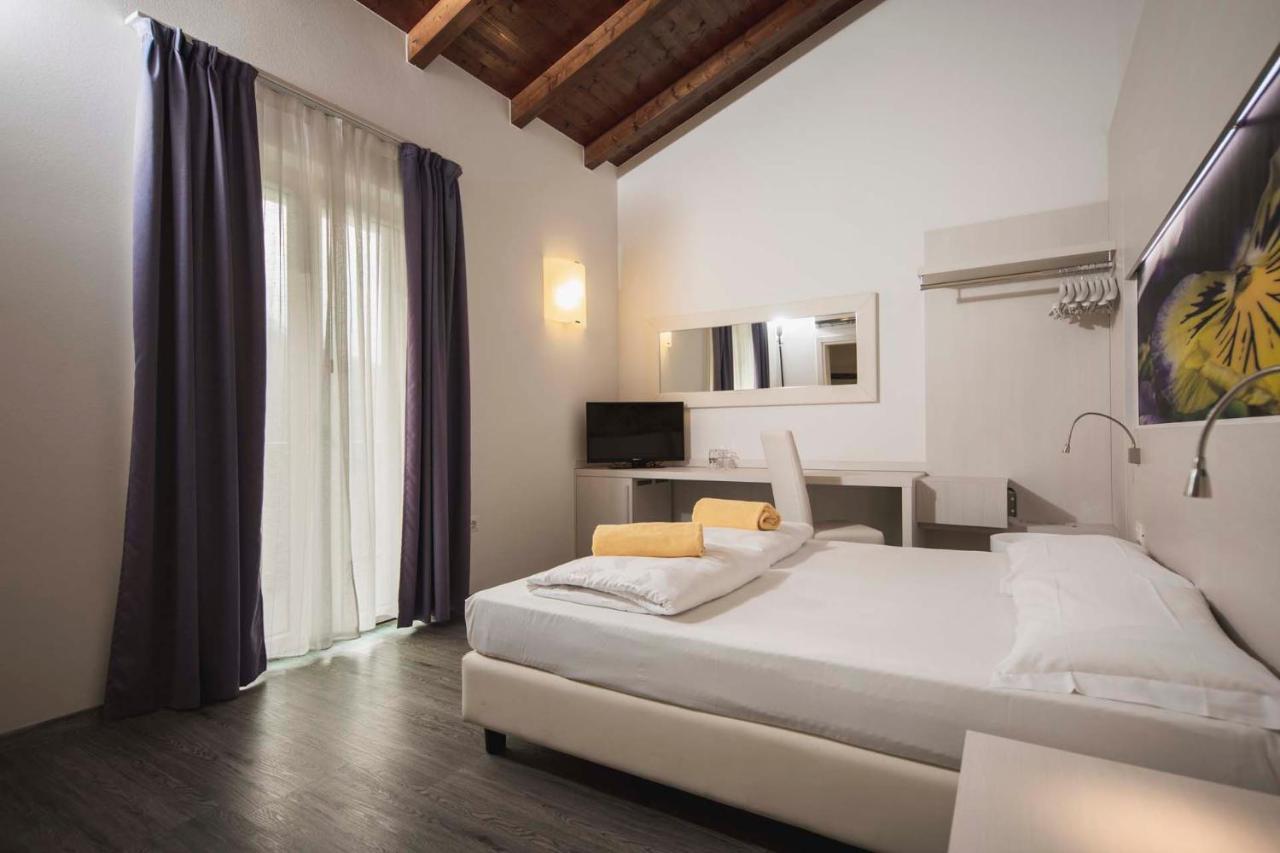 Bed and Breakfast Maso Agritur Santa Lucia Дро Экстерьер фото