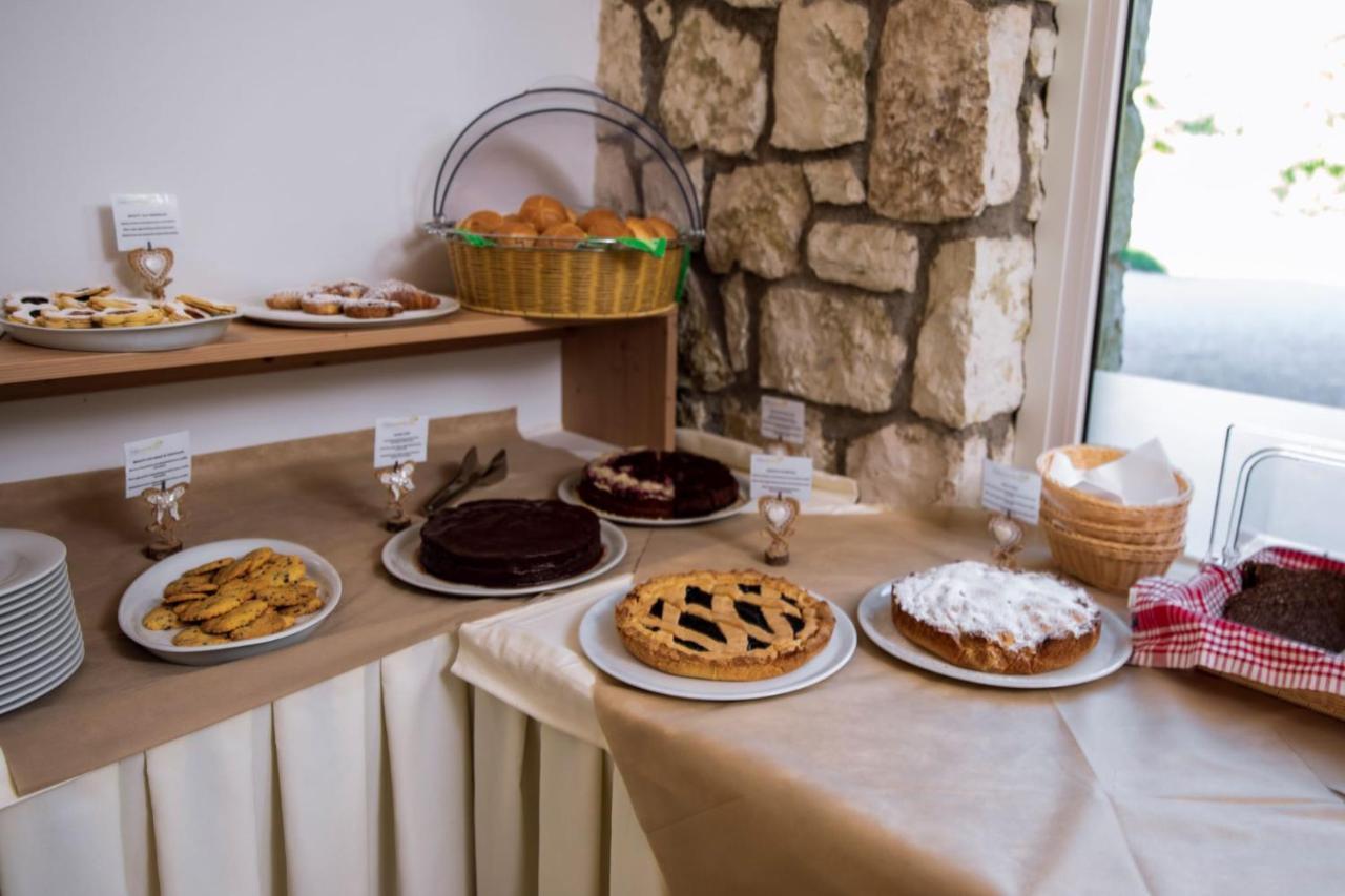 Bed and Breakfast Maso Agritur Santa Lucia Дро Экстерьер фото