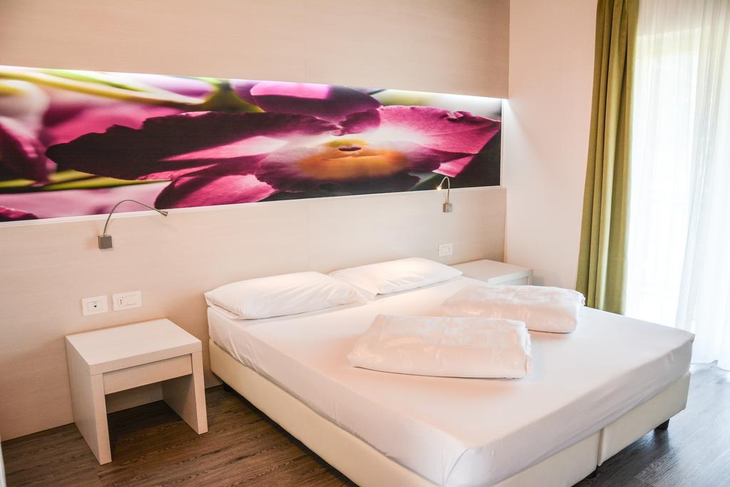 Bed and Breakfast Maso Agritur Santa Lucia Дро Экстерьер фото
